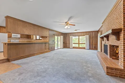 311 Lord Granville Drive Morehead City NC 28557