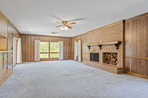 311 Lord Granville Drive Morehead City NC 28557
