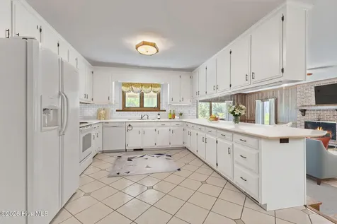 311 Lord Granville Drive Morehead City NC 28557