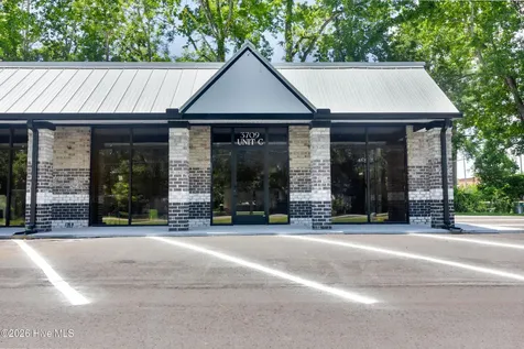 3709 Trent Road New Bern NC 28562