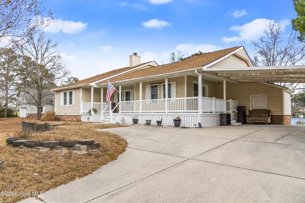 9209 Hornigold Avenue Oriental NC 28571