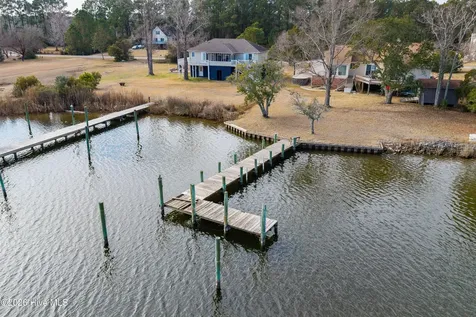 9209 Hornigold Avenue Oriental NC 28571