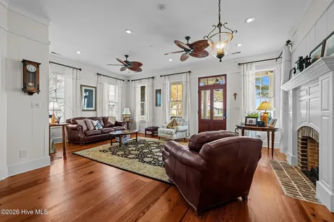 203 Vandemere Street Oriental NC 28571