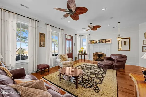 203 Vandemere Street Oriental NC 28571