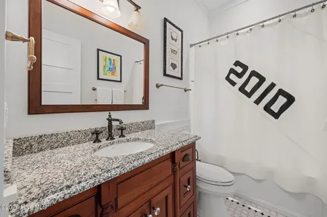 203 Vandemere Street Oriental NC 28571