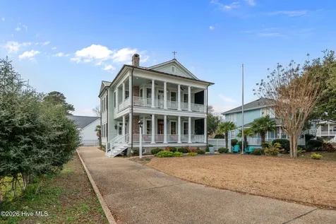 203 Vandemere Street Oriental NC 28571