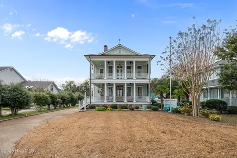 203 Vandemere Street Oriental NC 28571