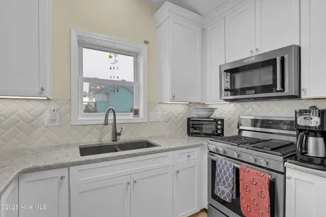 2305 S Shore Drive Surf City NC 28445