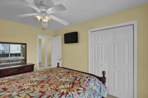 2305 S Shore Drive Surf City NC 28445