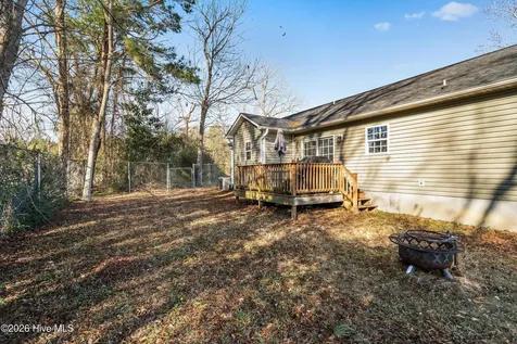 98 Meadow Farms Road Richlands NC 28574
