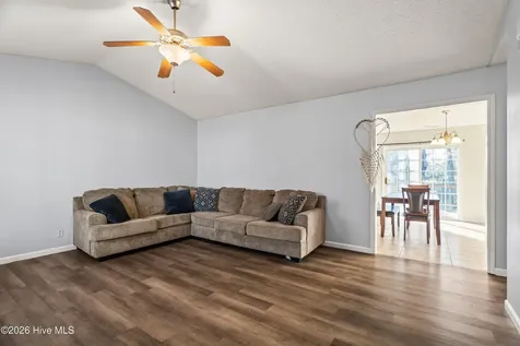 98 Meadow Farms Road Richlands NC 28574