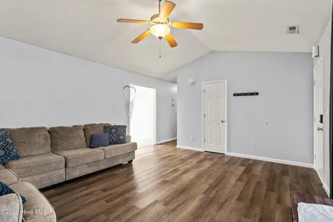 98 Meadow Farms Road Richlands NC 28574