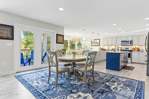 512 Medcalf Drive SW Sunset Beach NC 28468