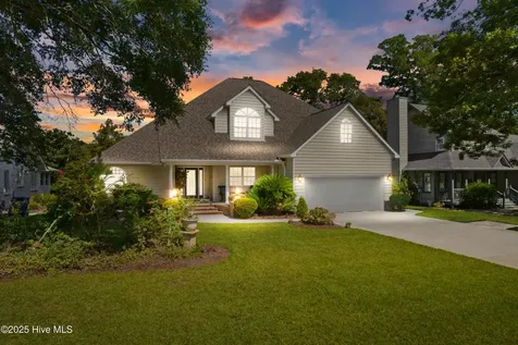 512 Medcalf Drive SW Sunset Beach NC 28468