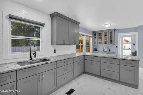 122 Devonshire Lane Wilmington NC 28409