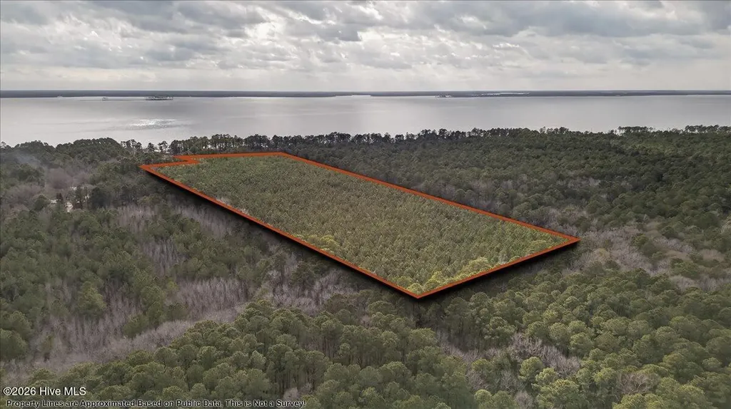 2162 Old Pamlico Beach Road W Belhaven NC 27810
