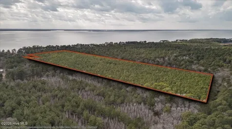 2162 Old Pamlico Beach Road W Belhaven NC 27810