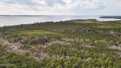 2162 Old Pamlico Beach Road W Belhaven NC 27810