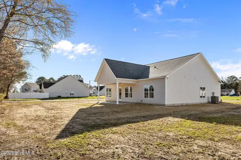 333 Mangrove Court Ayden NC 28513