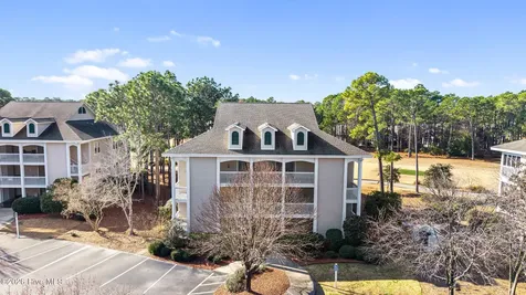 3350 Club Villas Drive Southport NC 28461