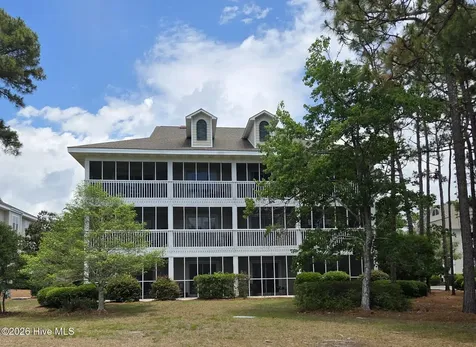 3350 Club Villas Drive Southport NC 28461