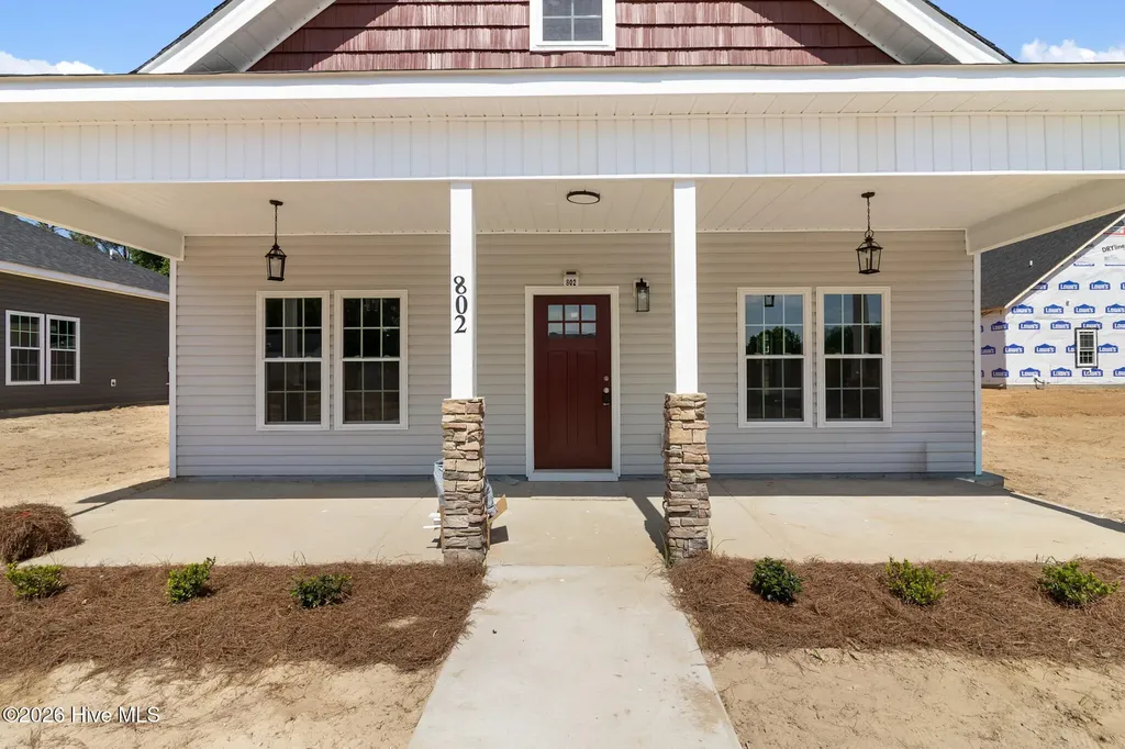 802 Holmes Street Clinton NC 28328