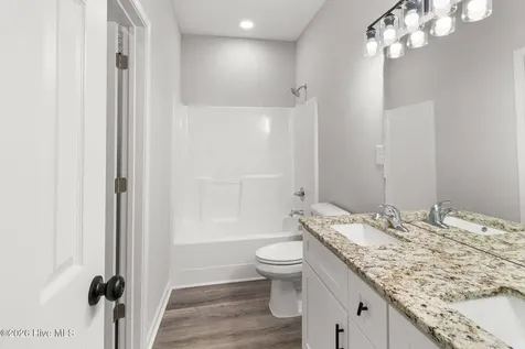 802 Holmes Street Clinton NC 28328