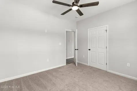 802 Holmes Street Clinton NC 28328