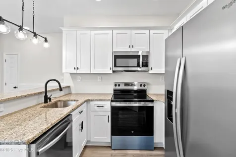 804 Holmes Street Clinton NC 28328