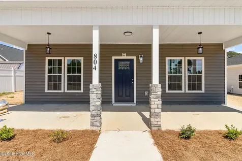 804 Holmes Street Clinton NC 28328