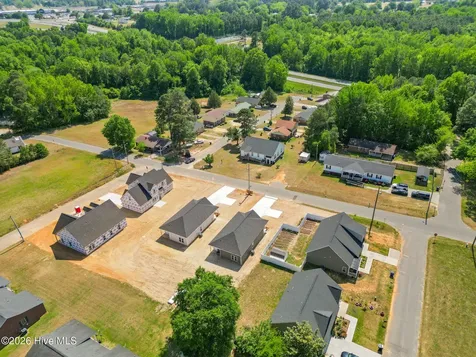 804 Holmes Street Clinton NC 28328