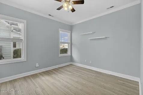 105 N Lamplighters Walk Hampstead NC 28443