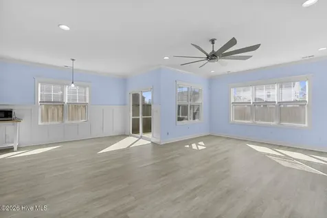 105 N Lamplighters Walk Hampstead NC 28443