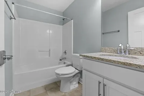 105 N Lamplighters Walk Hampstead NC 28443