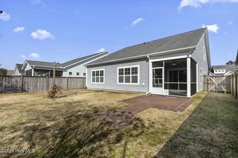 105 N Lamplighters Walk Hampstead NC 28443