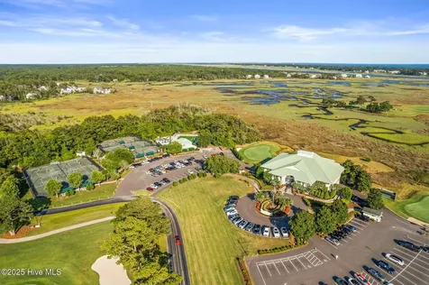 2911 Legends Drive Southport NC 28461