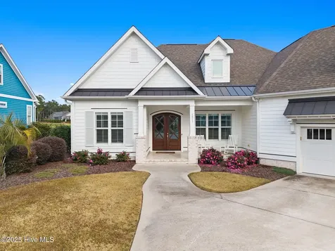 2911 Legends Drive Southport NC 28461