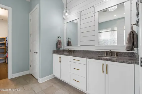 2911 Legends Drive Southport NC 28461