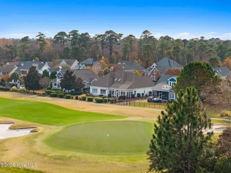 2911 Legends Drive Southport NC 28461