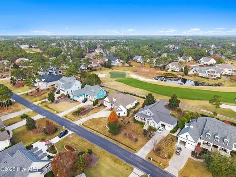 2911 Legends Drive Southport NC 28461