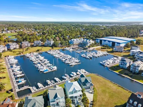 2911 Legends Drive Southport NC 28461