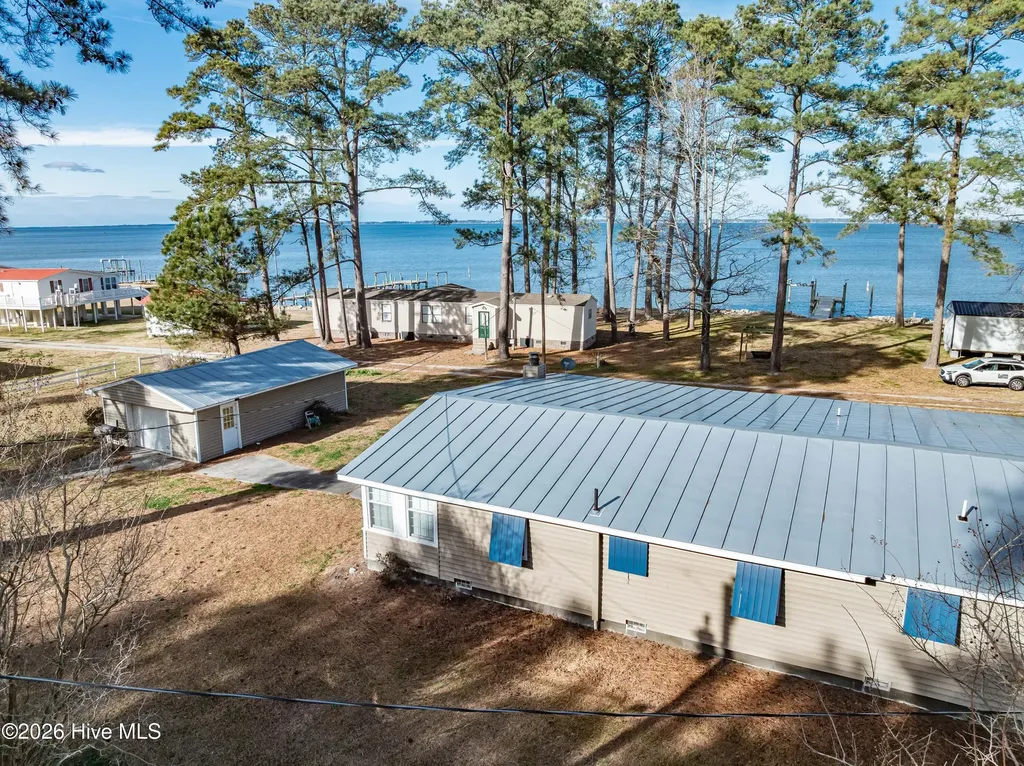 2995 Hickory Point Road Aurora NC 27806