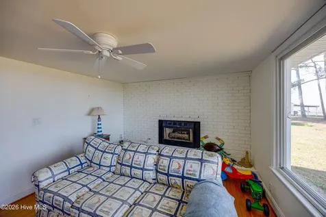 2995 Hickory Point Road Aurora NC 27806