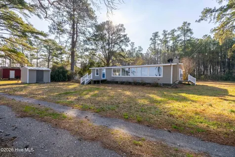 2995 Hickory Point Road Aurora NC 27806