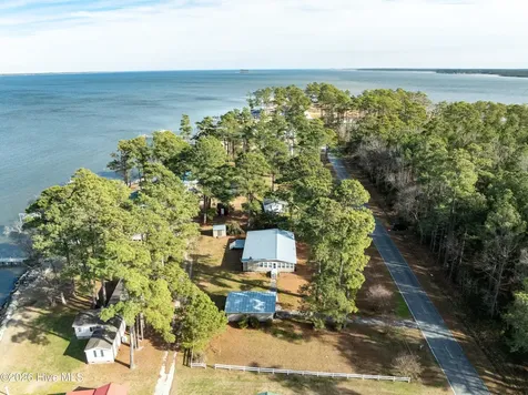 2995 Hickory Point Road Aurora NC 27806