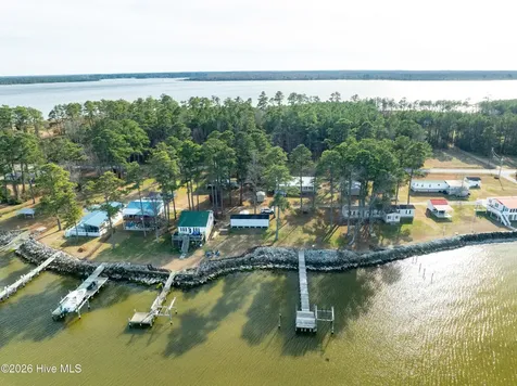 2995 Hickory Point Road Aurora NC 27806