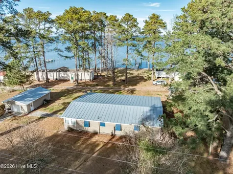2995 Hickory Point Road Aurora NC 27806