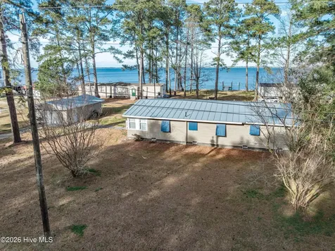 2995 Hickory Point Road Aurora NC 27806