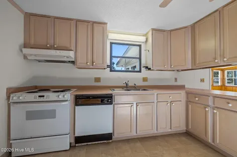 630 Seashore Drive Atlantic NC 28511