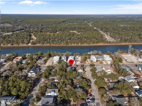 305 E Yacht Drive Oak Island NC 28465